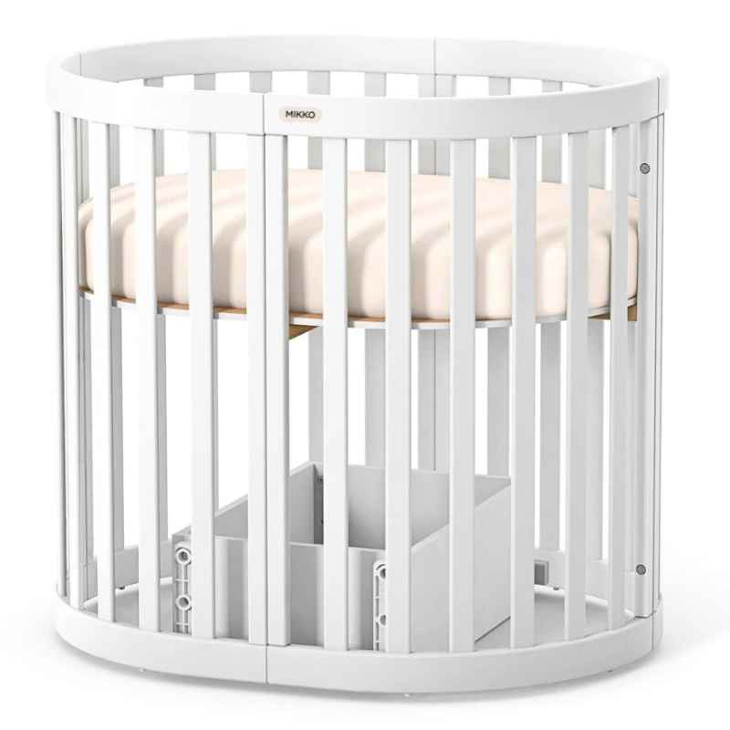 Oválná rostoucí dětská postýlka Mikko Gekko Kids 140x70. Maximální komplet s matrací. Bílá.